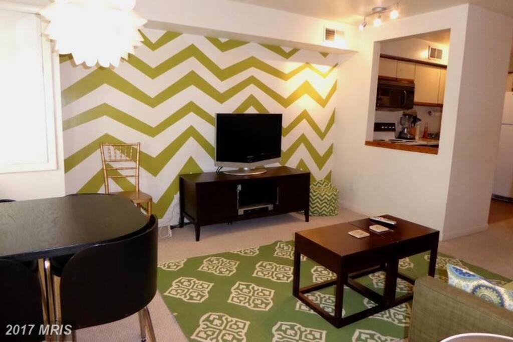Living room with premium cable and wifi