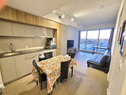 MTL-003 Cozy&Bright Condo in Luxury building of DT