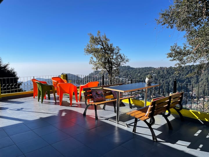 Ejaa Homestay - Glass Room - Nainital