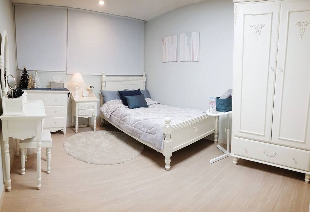 Private bedroom