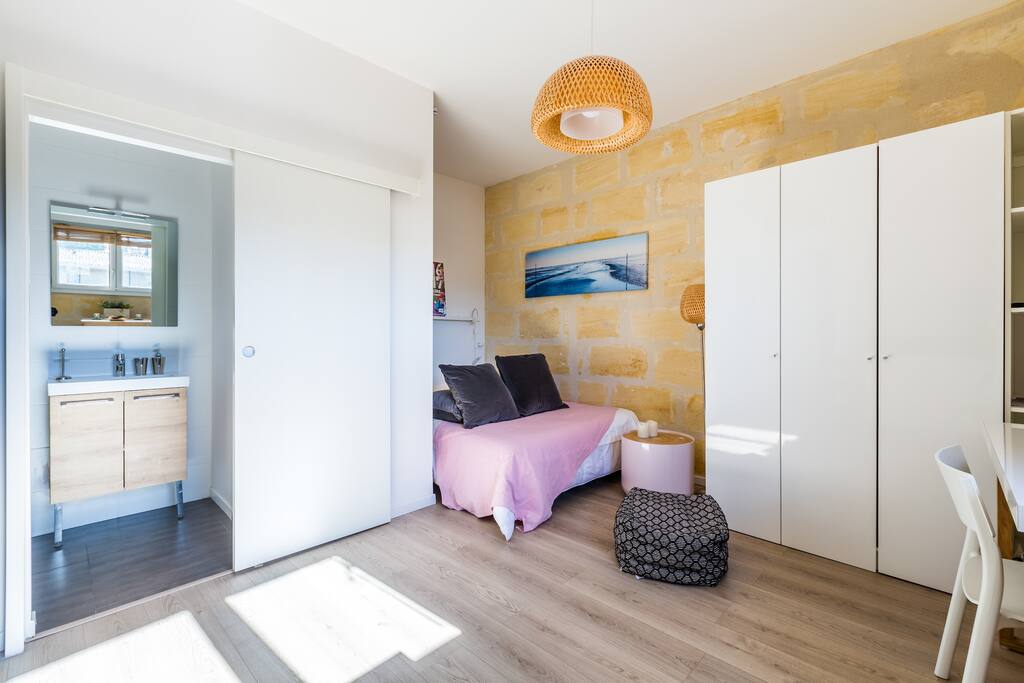A view of the apartment