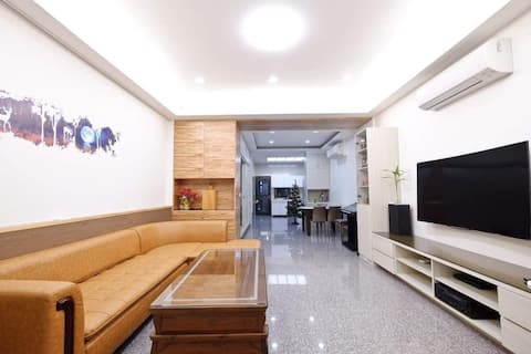 High-quality, affordable Lumi vacation homestay for 12-15 people