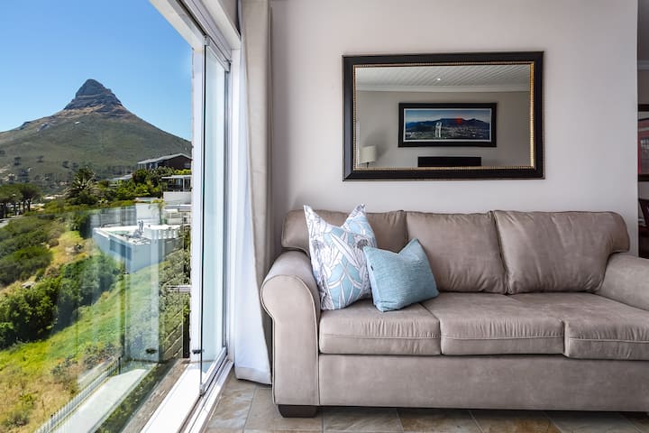 Camps Bay apt with breathtaking ocean views - Flats for Rent in Cape Town,  Western Cape, South Africa
