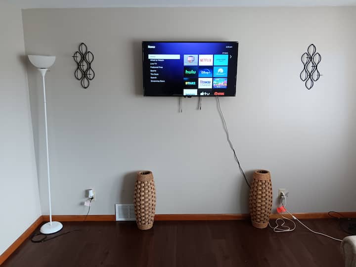 Clean 1bd Apartment. No Shared Spaces With Host - Buffalo, NY