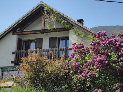 La Mercierat Sigoyer Falaise Céüse Ecological Gite