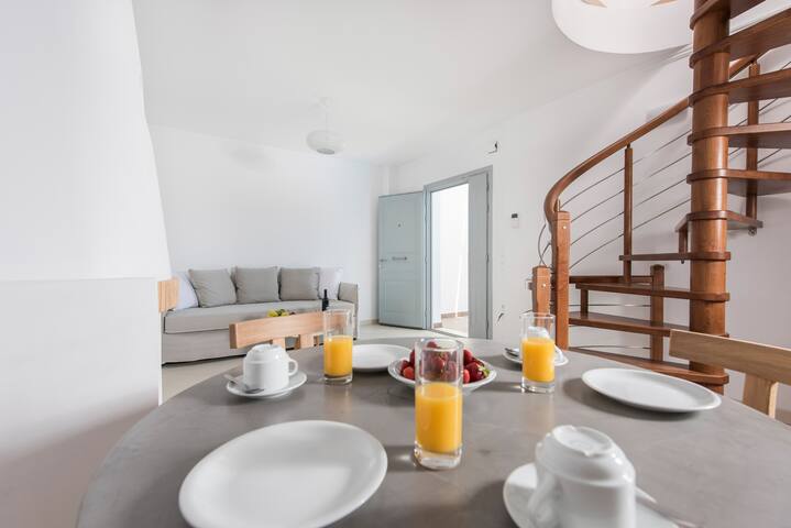 Anafi Villa at Secret Earth Santorini gallery image 5