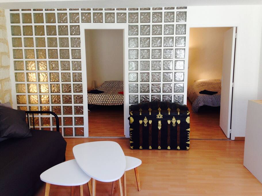 Vue chambres depuis séjour / View on bedrooms from the living room