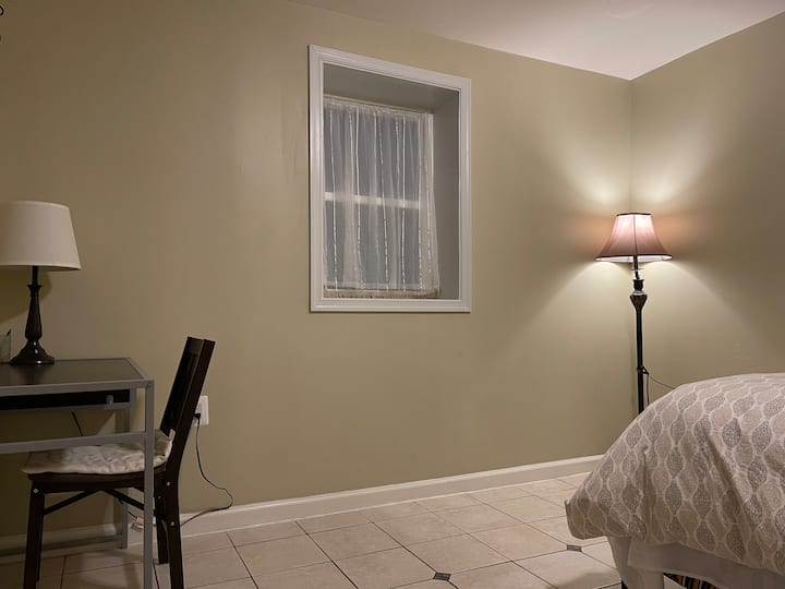 B2 bedroom with private bathroom Houses for Rent in Chantilly