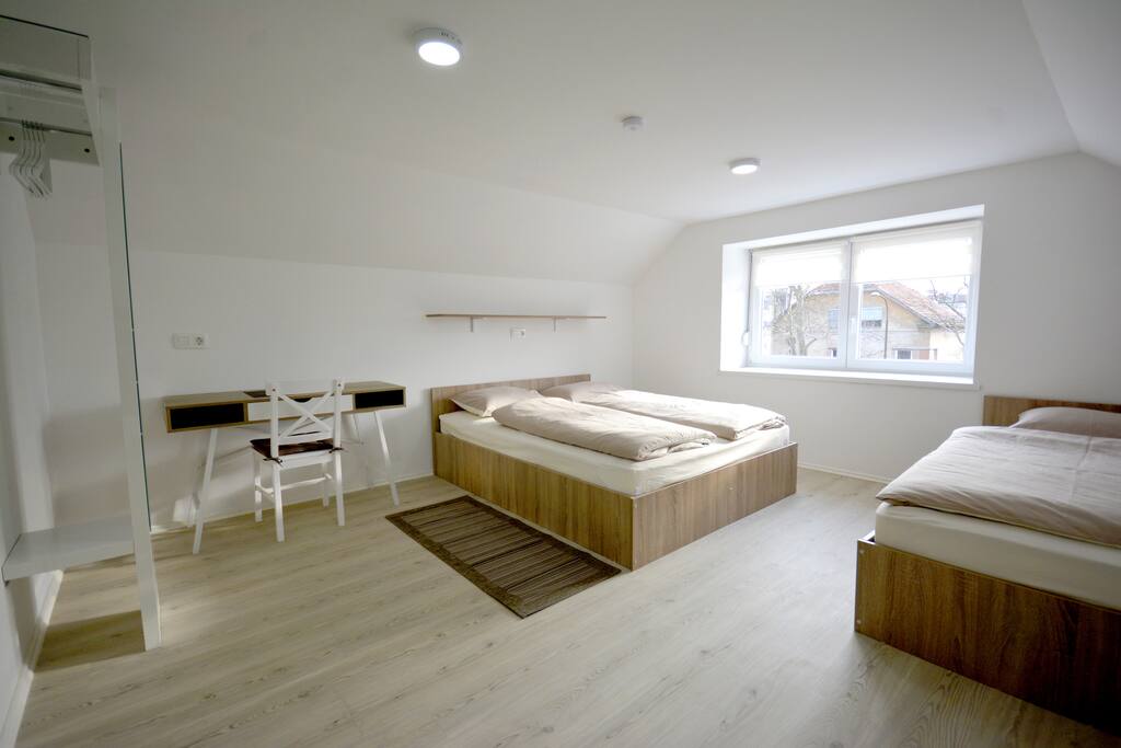 3 bed room