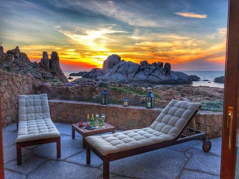 Annuncio Airbnb popolare: Villa Il Rosso di Tramonto by Sardinia Unlimited a Aglientu