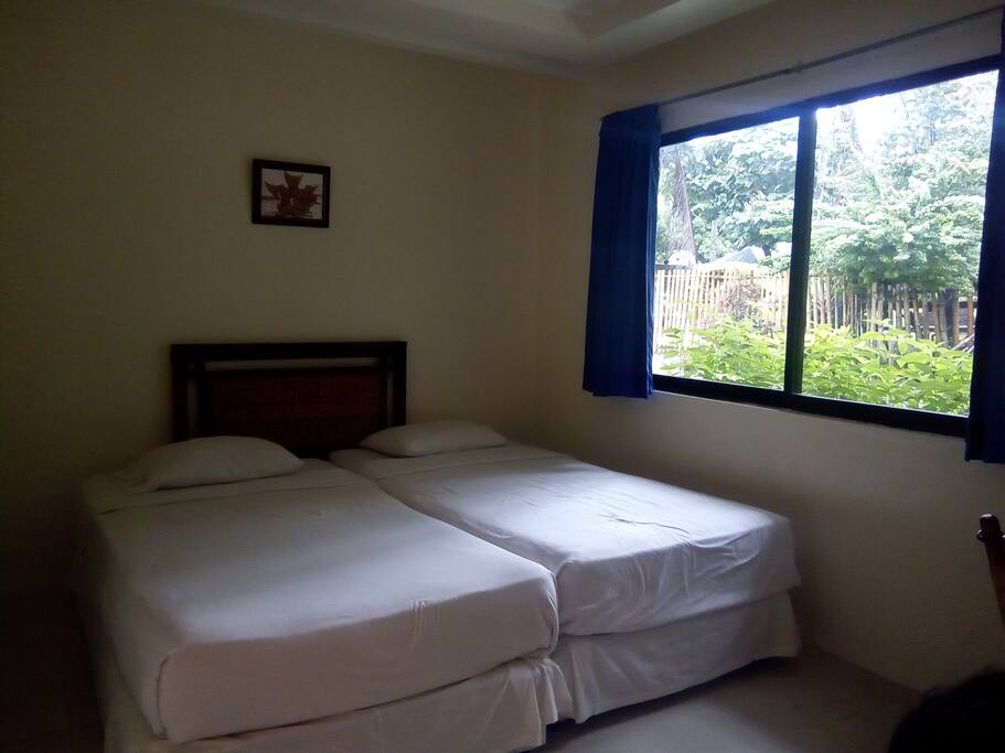 Extension Room with 2 single bed