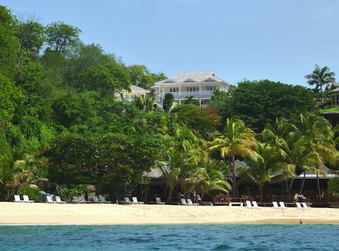 Madame Jardin - Luxury Grenada Villa
