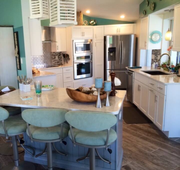 Kitchen island