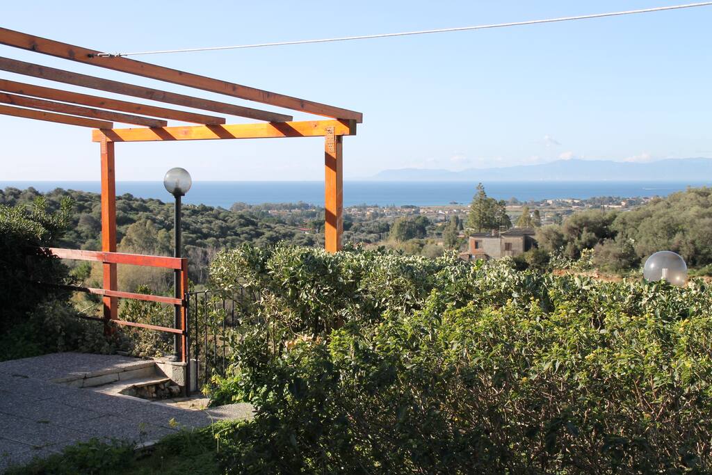 vista panoramica sul Golfo degli Angeli