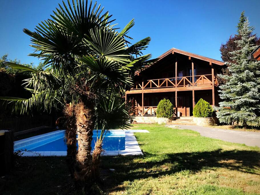 Pleasant garden, pool and terraces