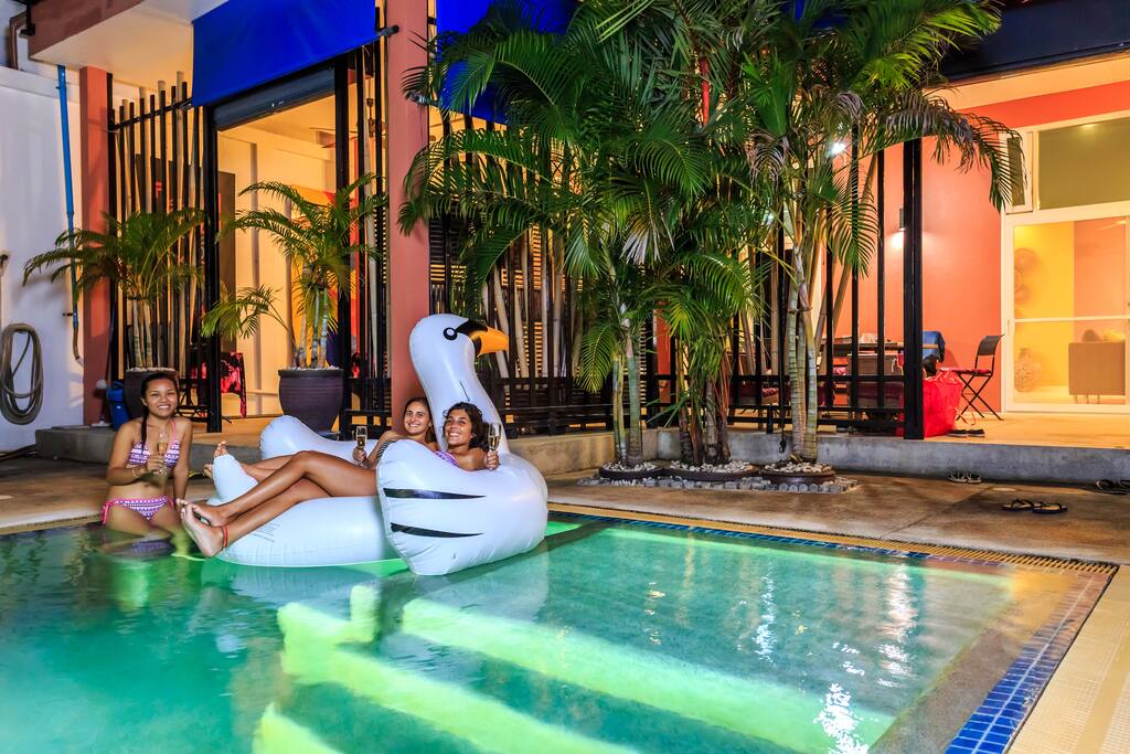 Private pool!