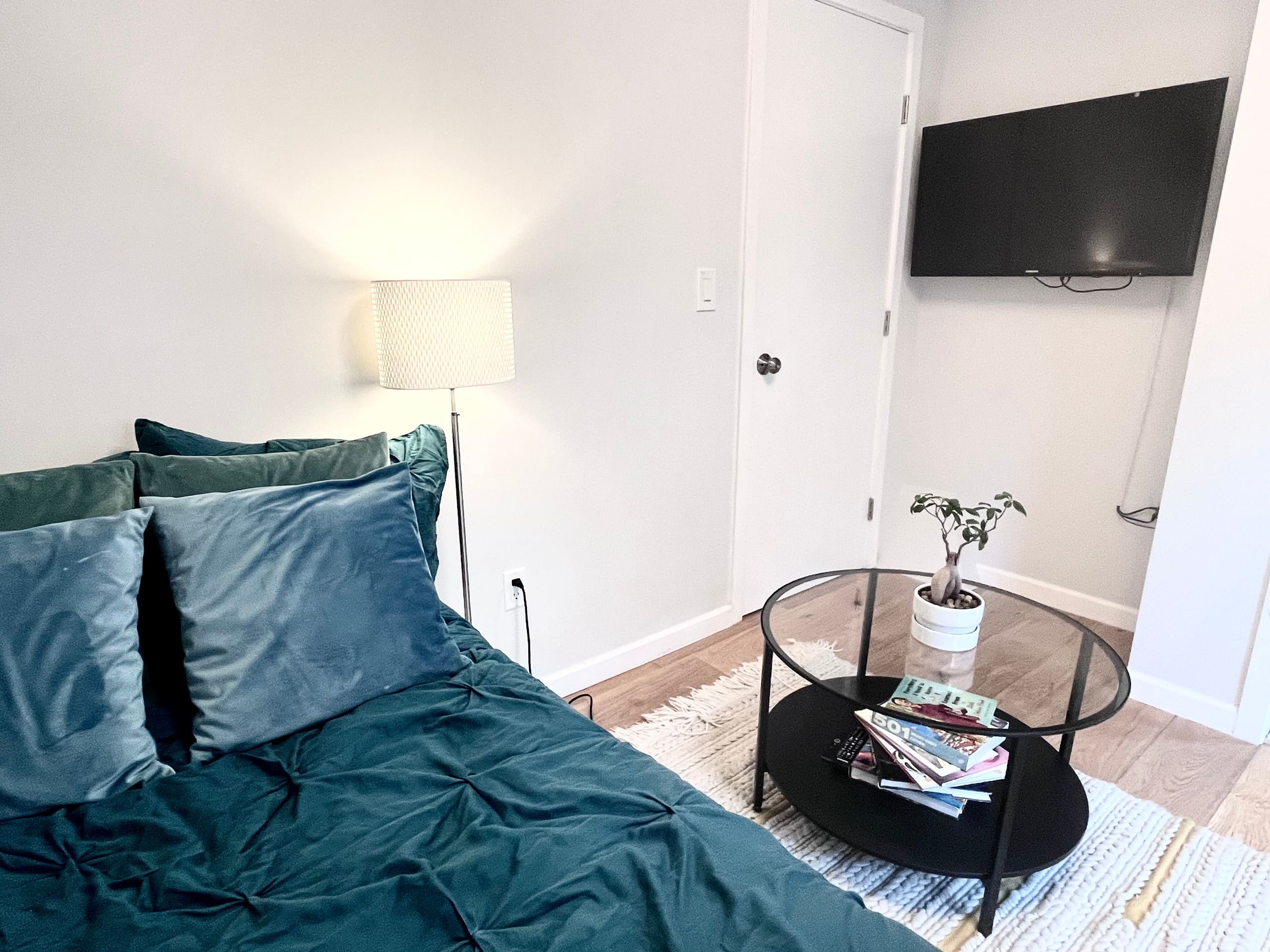Home in San Francisco · ★4.88 · 2 bedrooms · 2 beds · 2 baths - Image 14