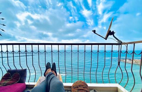 Live in the Heart of the Sea , Luxury Hotel Apartment Direct on the Sea