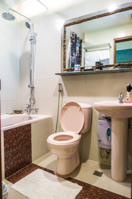 Dani Bathroom