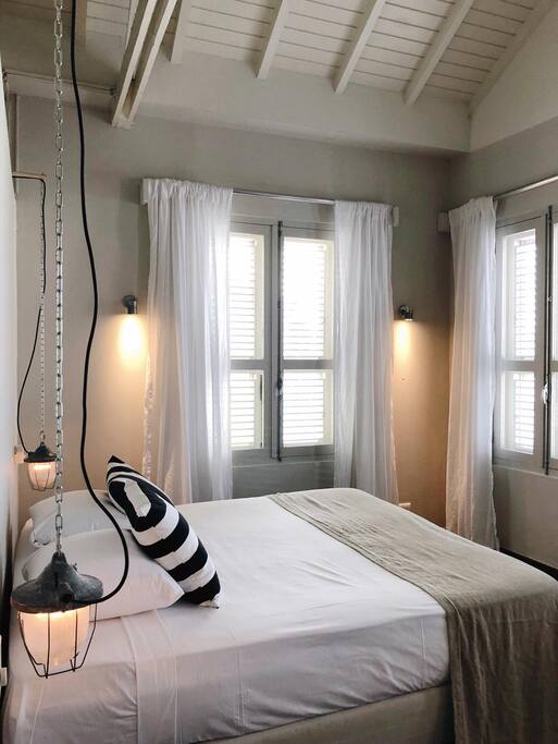 Extraordinary Large Bedroom
