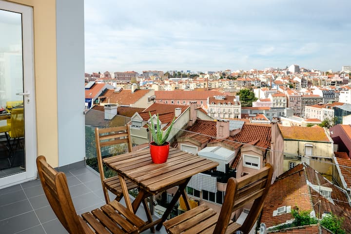 City Center Apartment + Terrace + Amazing Views