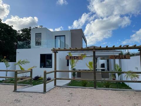 This stunning modern new villa