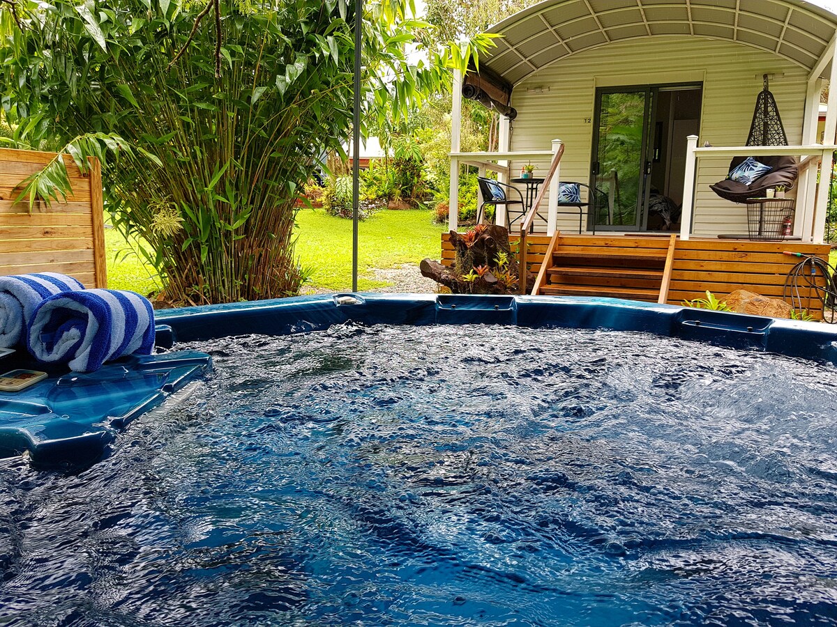 18 Insanely Unique & Best Airbnbs in Cairns, Queensland BeeLoved City