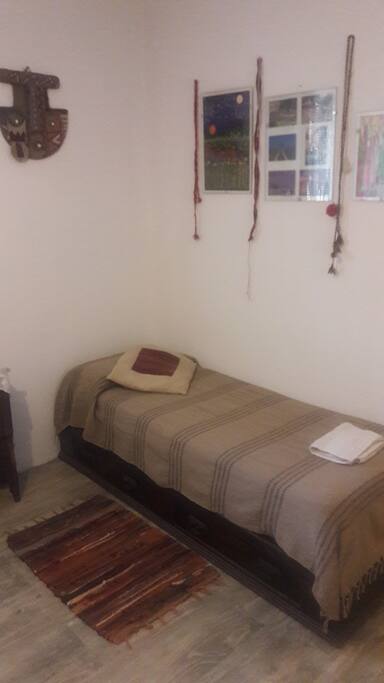 Habitación de huéspedes (vista de la tercera cama)