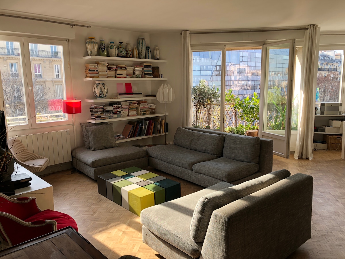 Top Airbnb: 3 bedrooms, sun in Montparnasse in Paris 15e Arrondissement