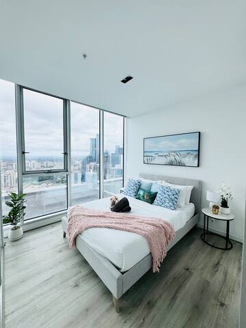 Stunning260°SKYHIGH&MountainVIEW#4BR2B#FreeParking gallery image 3