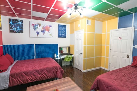 East Downtown Rubiks Studio. ✓EXCELLENCE+VALUE✓