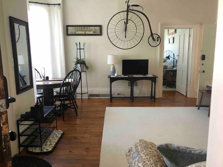 Cooperstown Porch Apartment Private - Cooperstown, NY