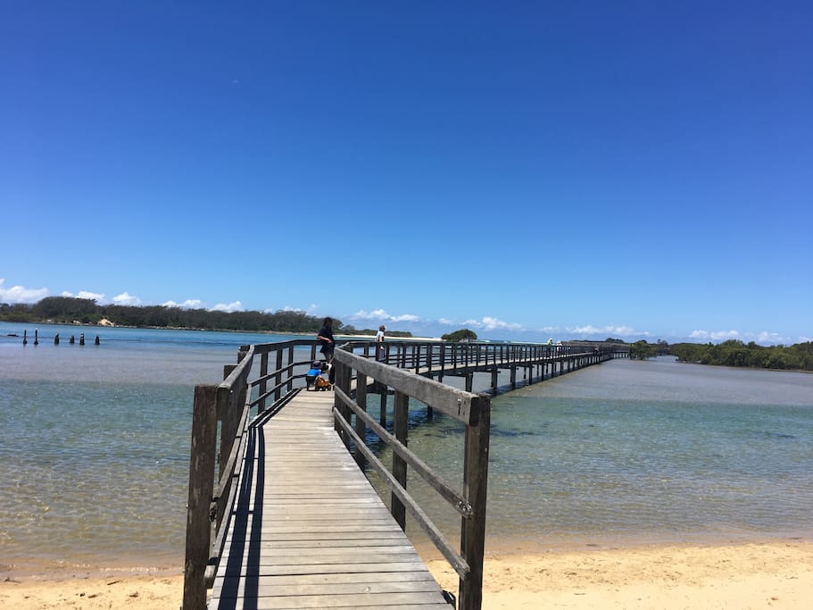 Urunga Boardwalk out to the sea. Walk across the estuary , through the mangroves, to the beach. A beautiful walk from the cottage.