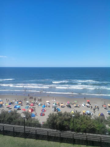 DEPARTAMENTO 5° PISO VISTA AL MAR INIGUALABLE.