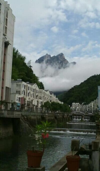 门前黄山