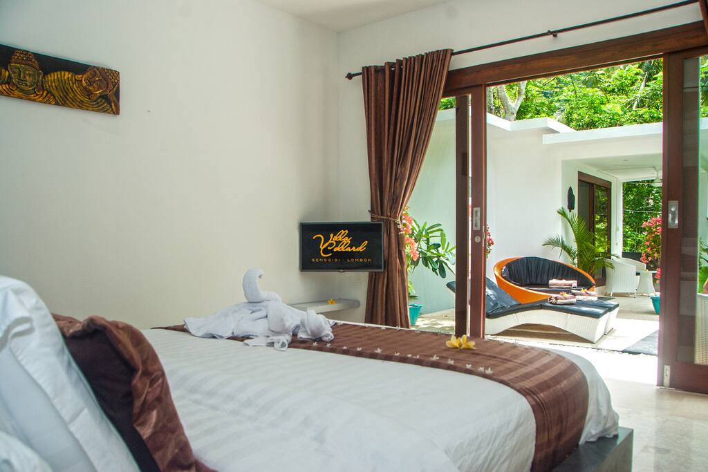 Villa Collard - Master Bedroom 1