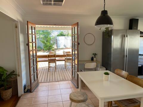 Centrally located ‘Beryl Street Retreat’