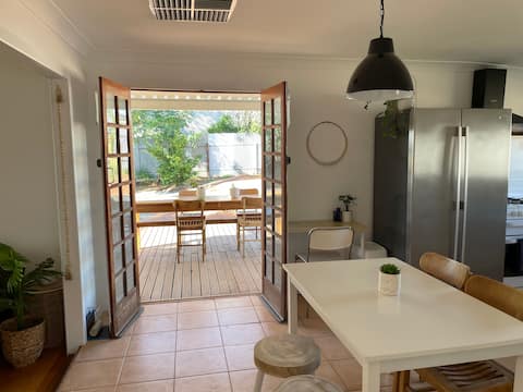Centrally located ‘Beryl Street Retreat’