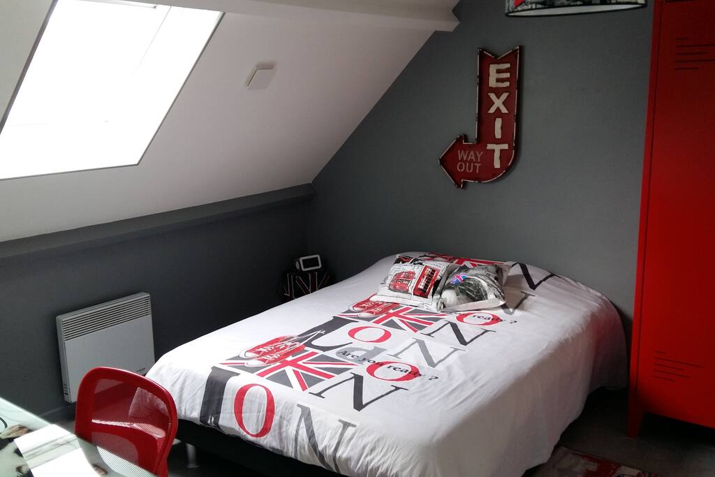 Chambre N°2 lit double