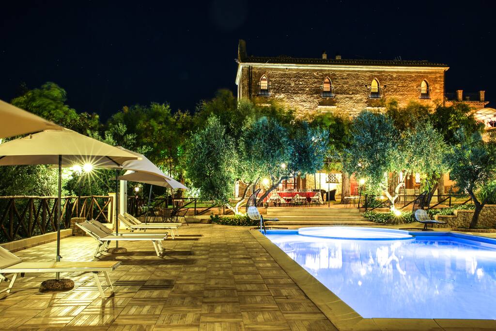 Struttura e piscina