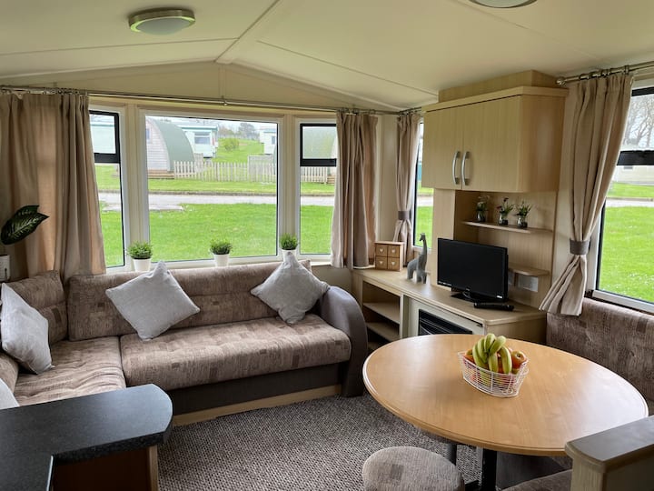Lovely Mobile Home In Newquay Sleeps 6 - Holywell