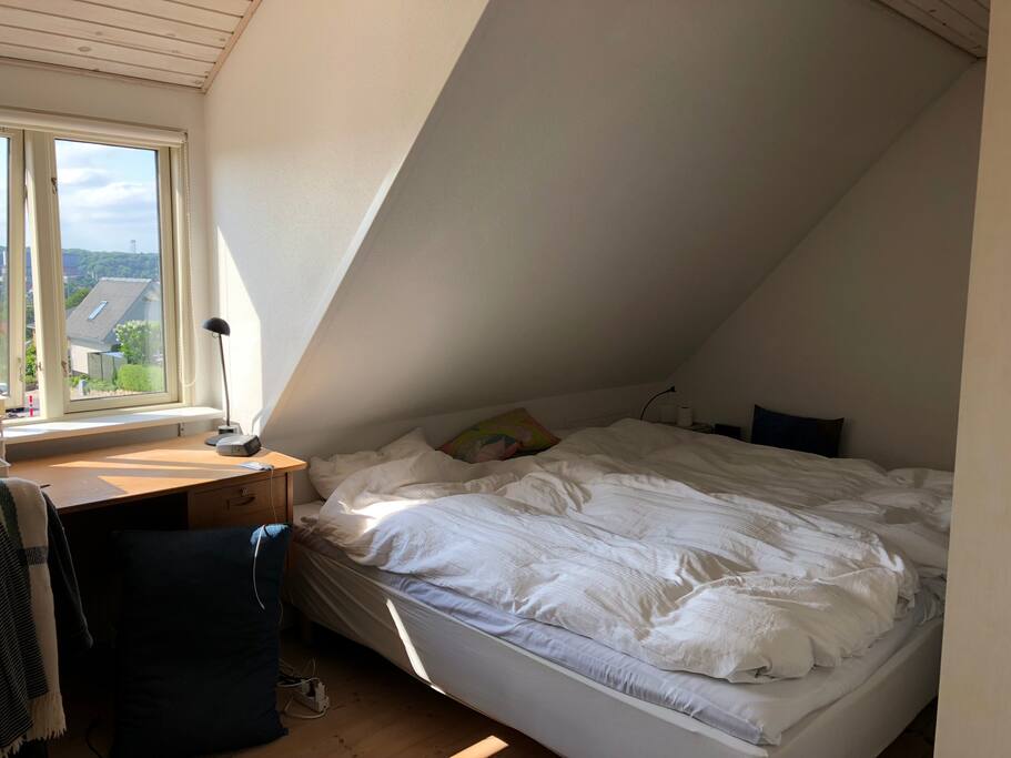 Soveværelse 1