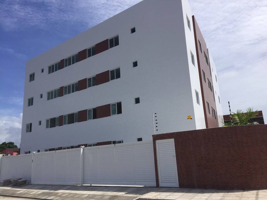 Fachada do Prédio 2 com garagem