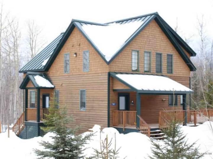 On Mountain LARGE House, Hot Tub & Fire Pit!! Houses for Rent in