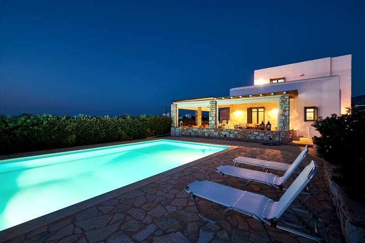 Large Villa Private Swimming Pool, Beach access