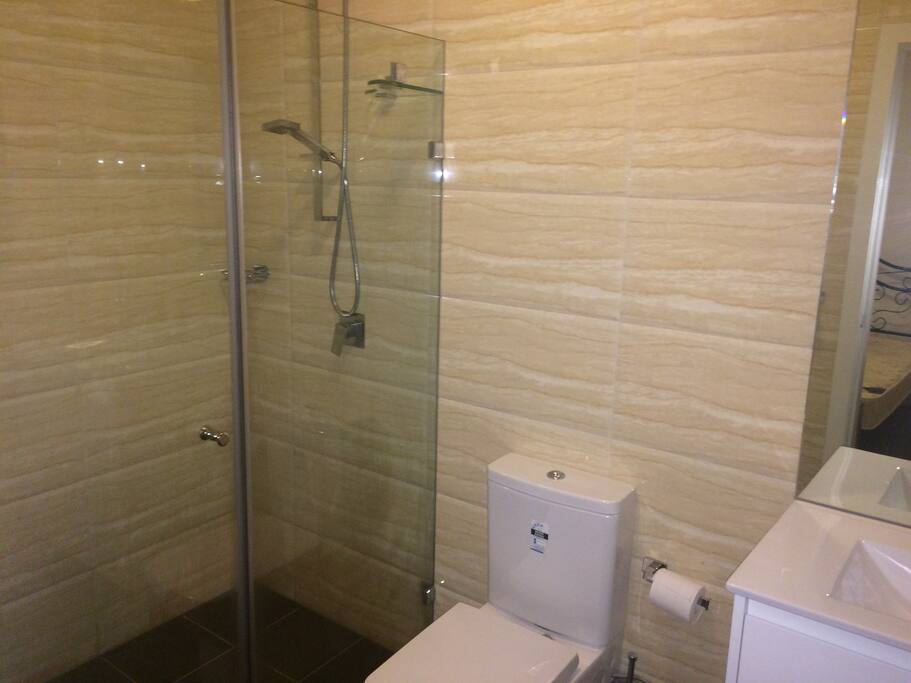 Bathroom in the Master room