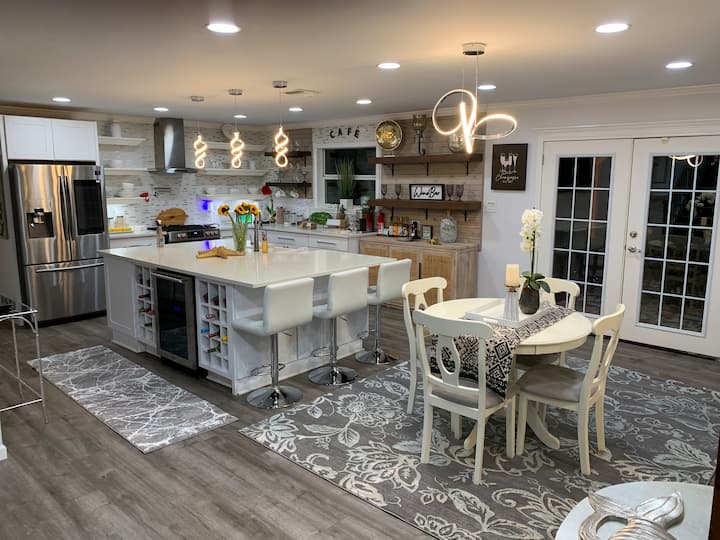 Hill Country Hacienda Linda Resort” Villas for Rent in