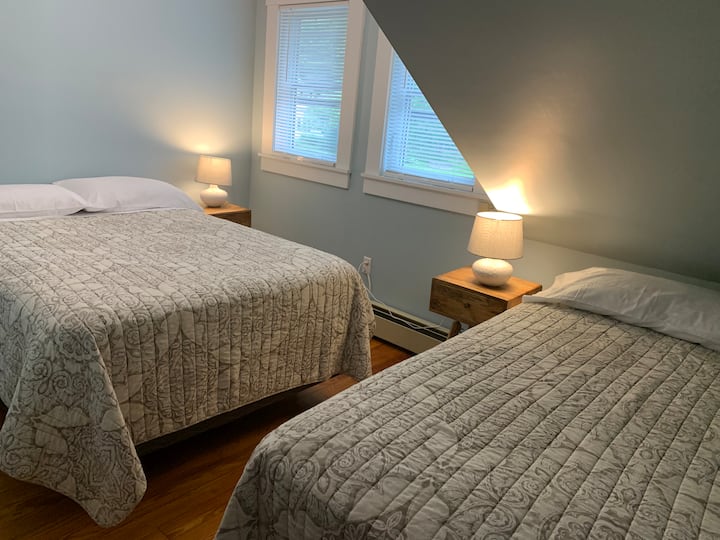 (1) Katil penuh & (1) katil twin