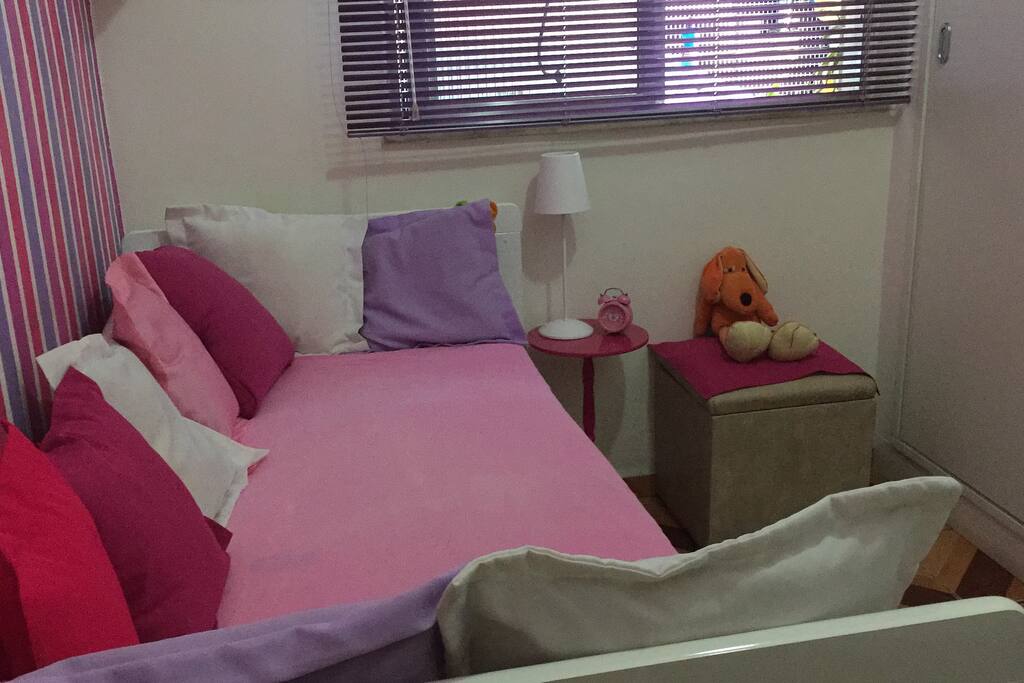 Cama abaixo, abaju