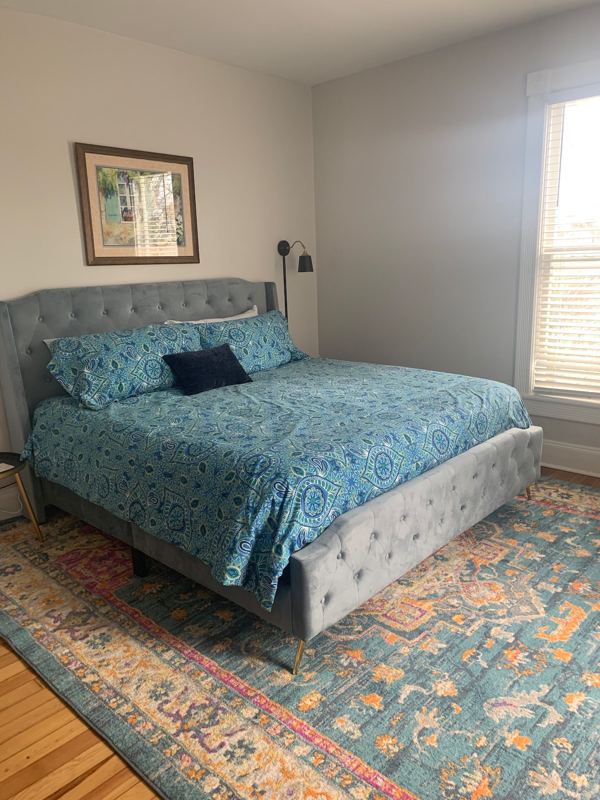 King size bedroom 
Located on second floor